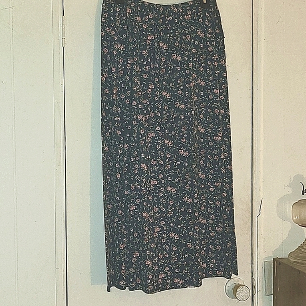Women's Floral Skirt